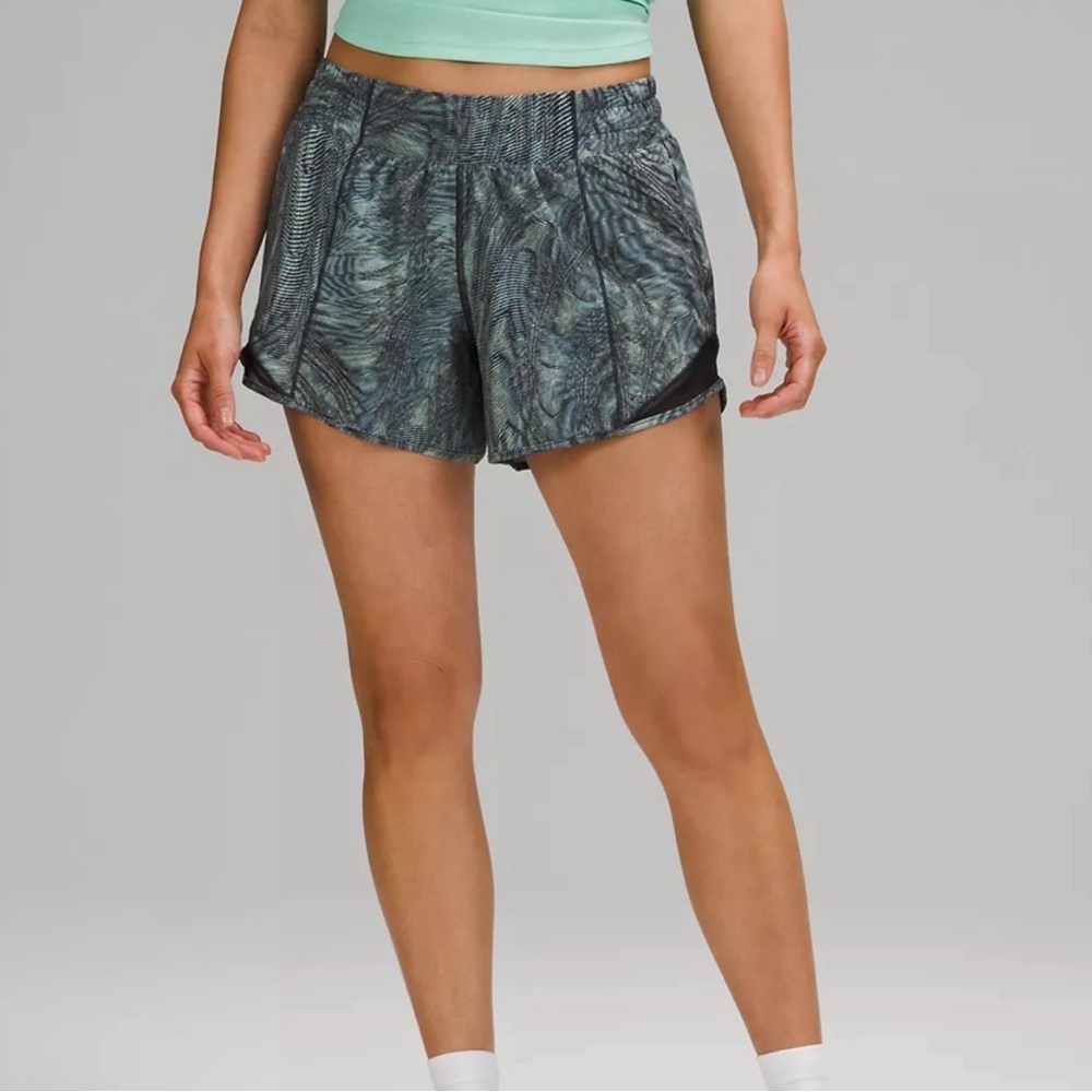 Lululemon Hotty Hot Low-Rise Lined Short 4"  blue / green swirl